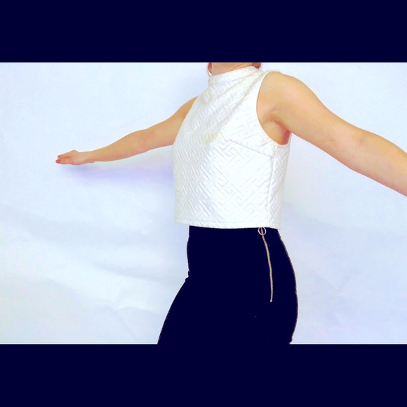 White Patterned Crop Top - Picture 1 of 4